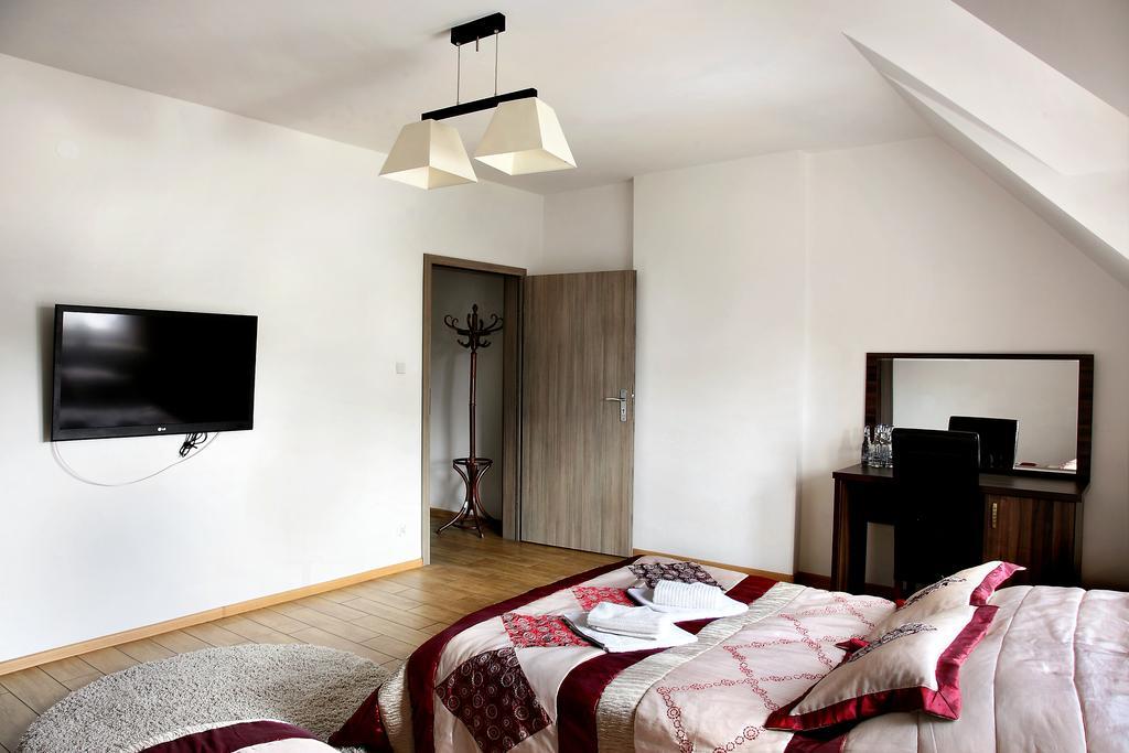 Wodnik Bed & Breakfast Krosno Room photo