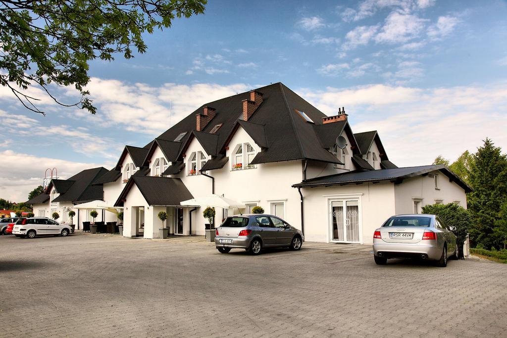 Wodnik Bed & Breakfast Krosno Exterior photo